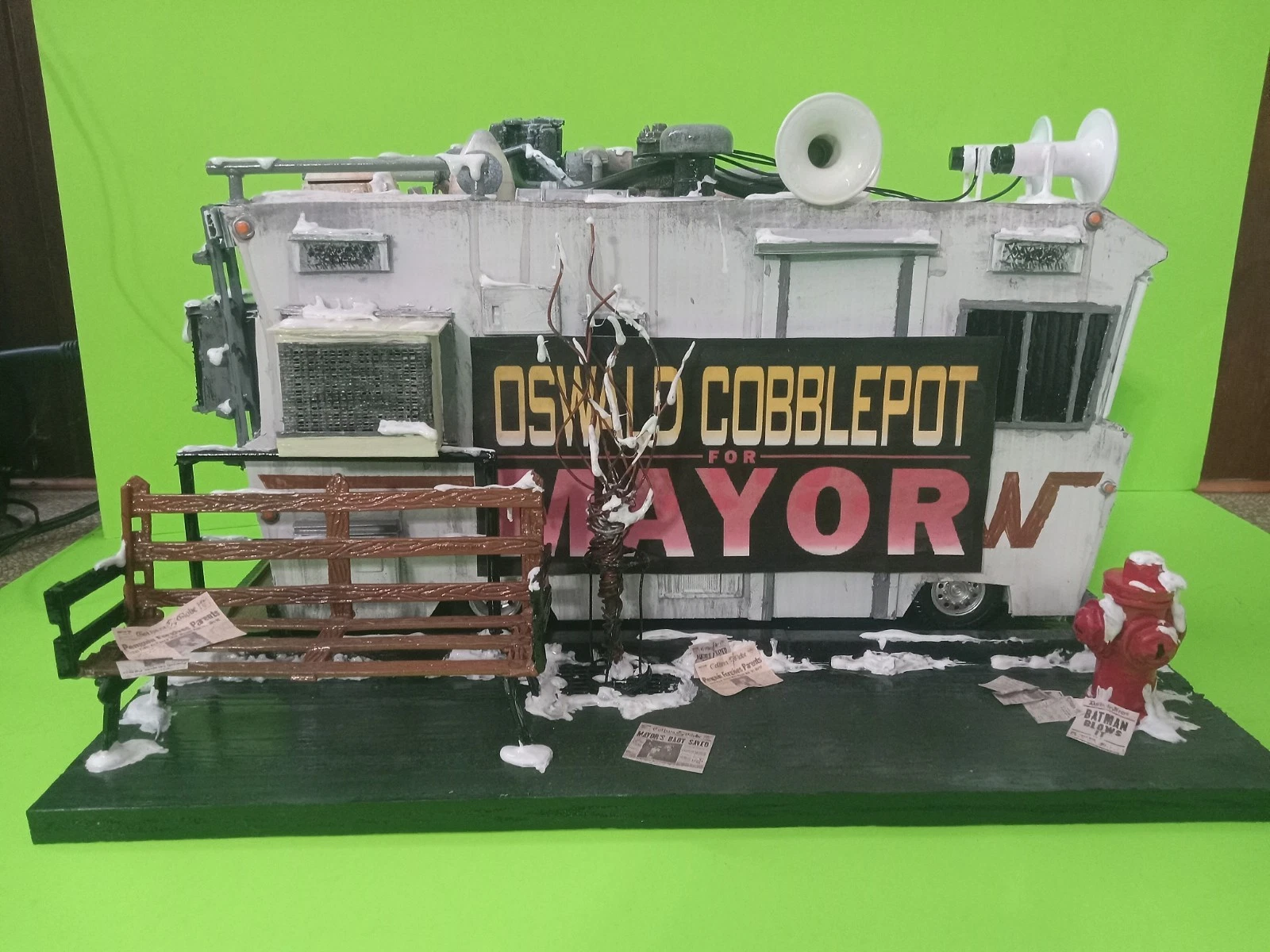 Neca Batman Macfarlane Toys 1/12 Scale Batman Returns Penguin Rv For 7 Inch Figs