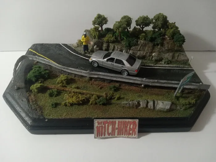 1:64 Scale Creepshow 2 Diorama The Hitchhiker Display Hotwheels Plus 2 Figures
