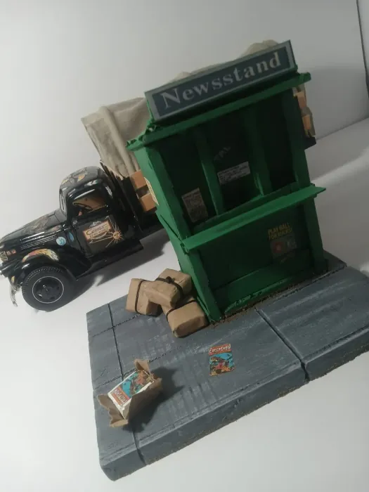Creepshow 2 Comic Delivery Truck and Newsstand Diorama