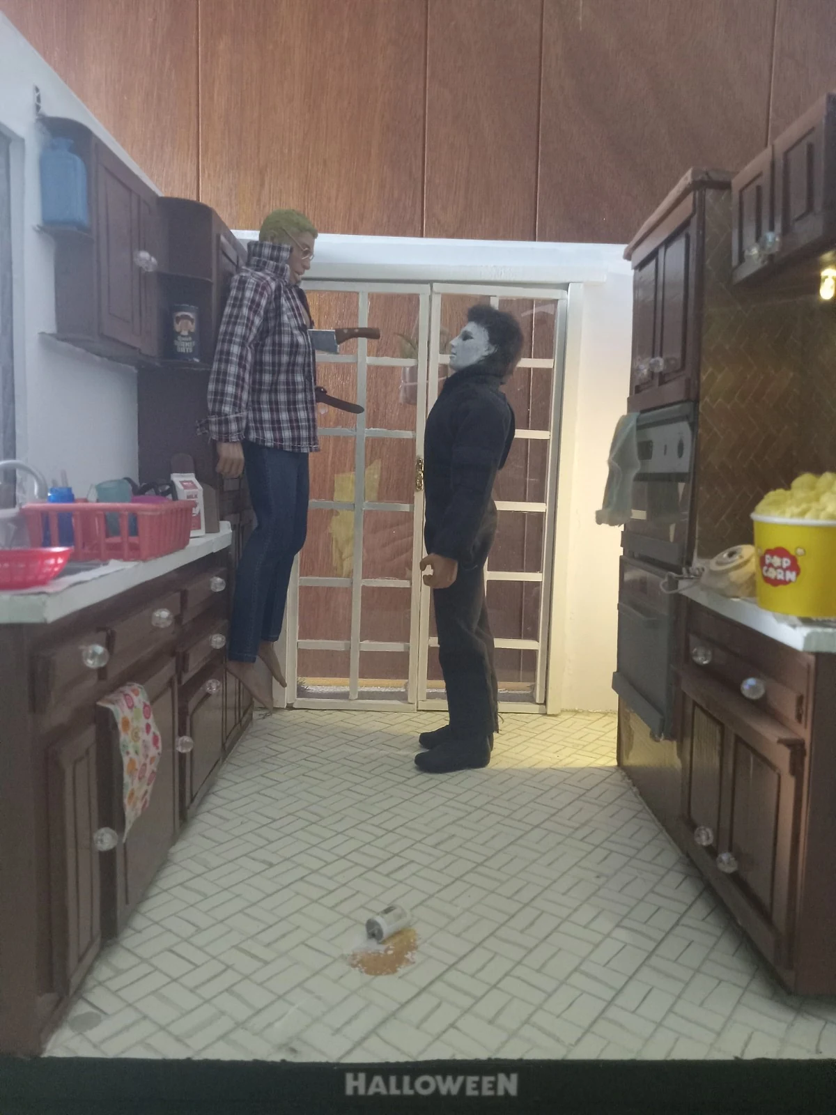 Halloween 1978 Kitchen Diorama for 8 Inch Neca Figures thumbnail 21