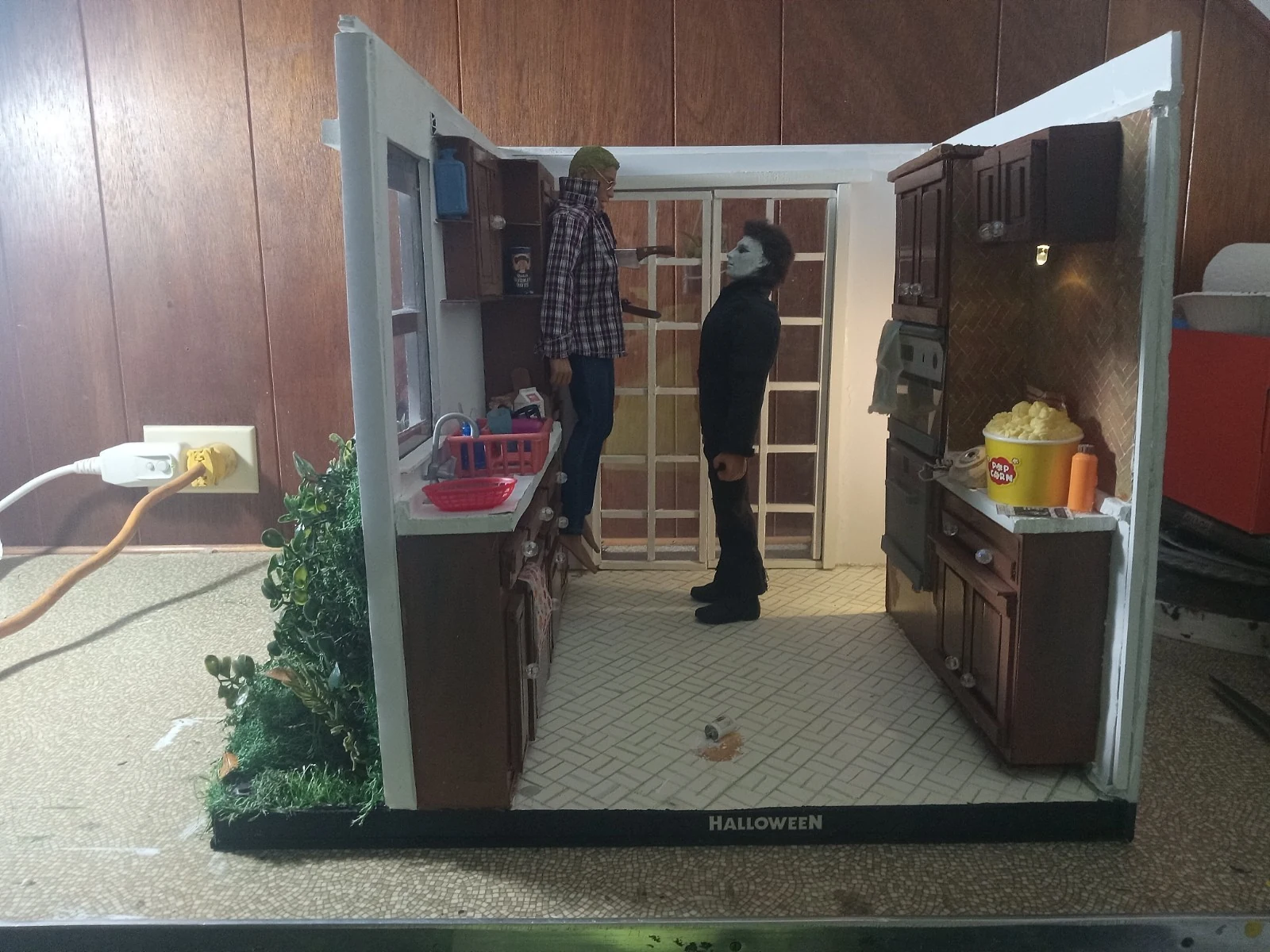 Halloween 1978 Kitchen Diorama for 8 Inch Neca Figures thumbnail 6
