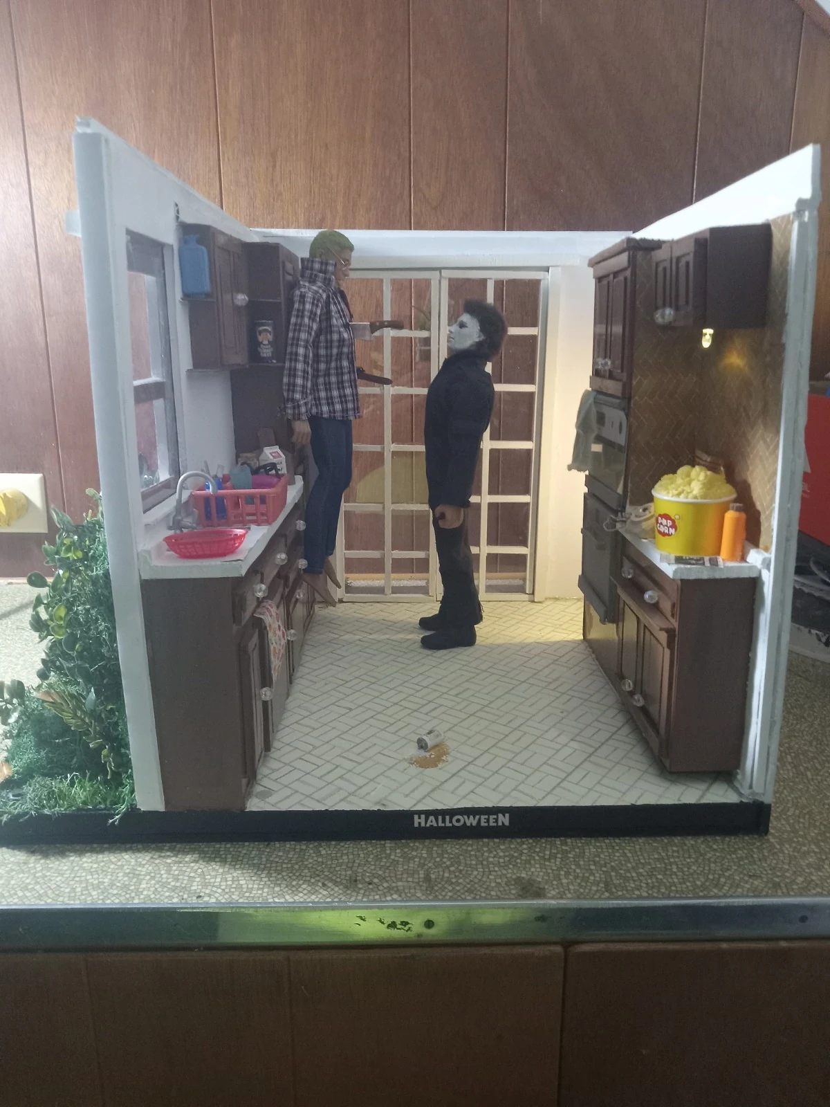 Halloween 1978 Kitchen Diorama for 8 Inch Neca Figures thumbnail 7