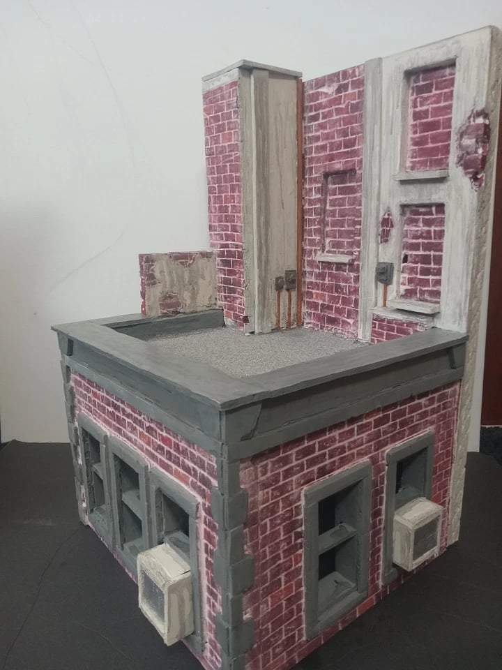 Urban Ruins — Post‑Apocalyptic Street Scene (1:12)